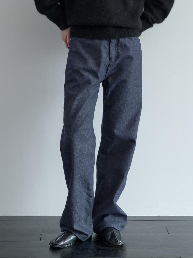 Modern Fit Indigo Jeans